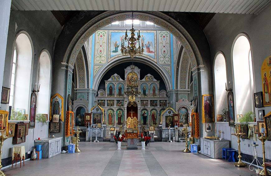 Вид внутри храма Покрова Пресвятой Богородицы г. Константиновск